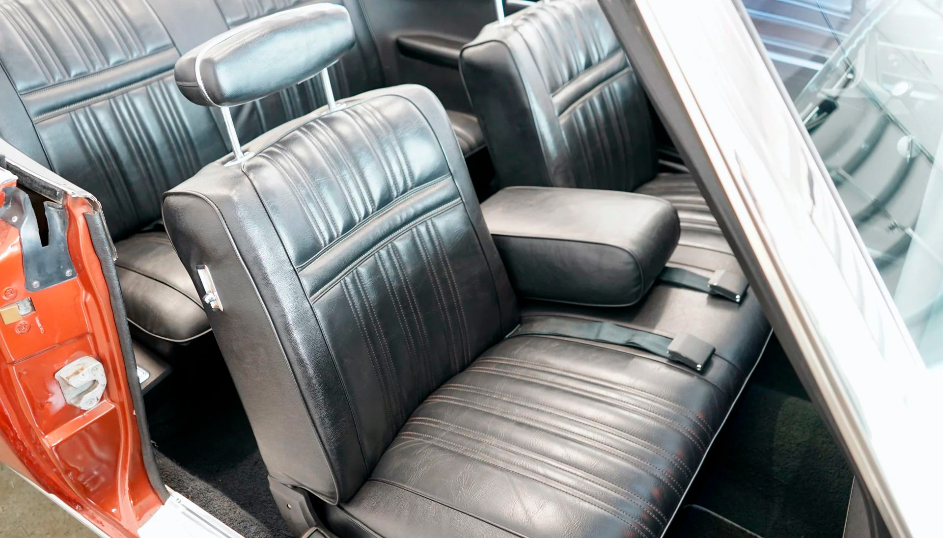 1970 Dodge Coronet - Image 11