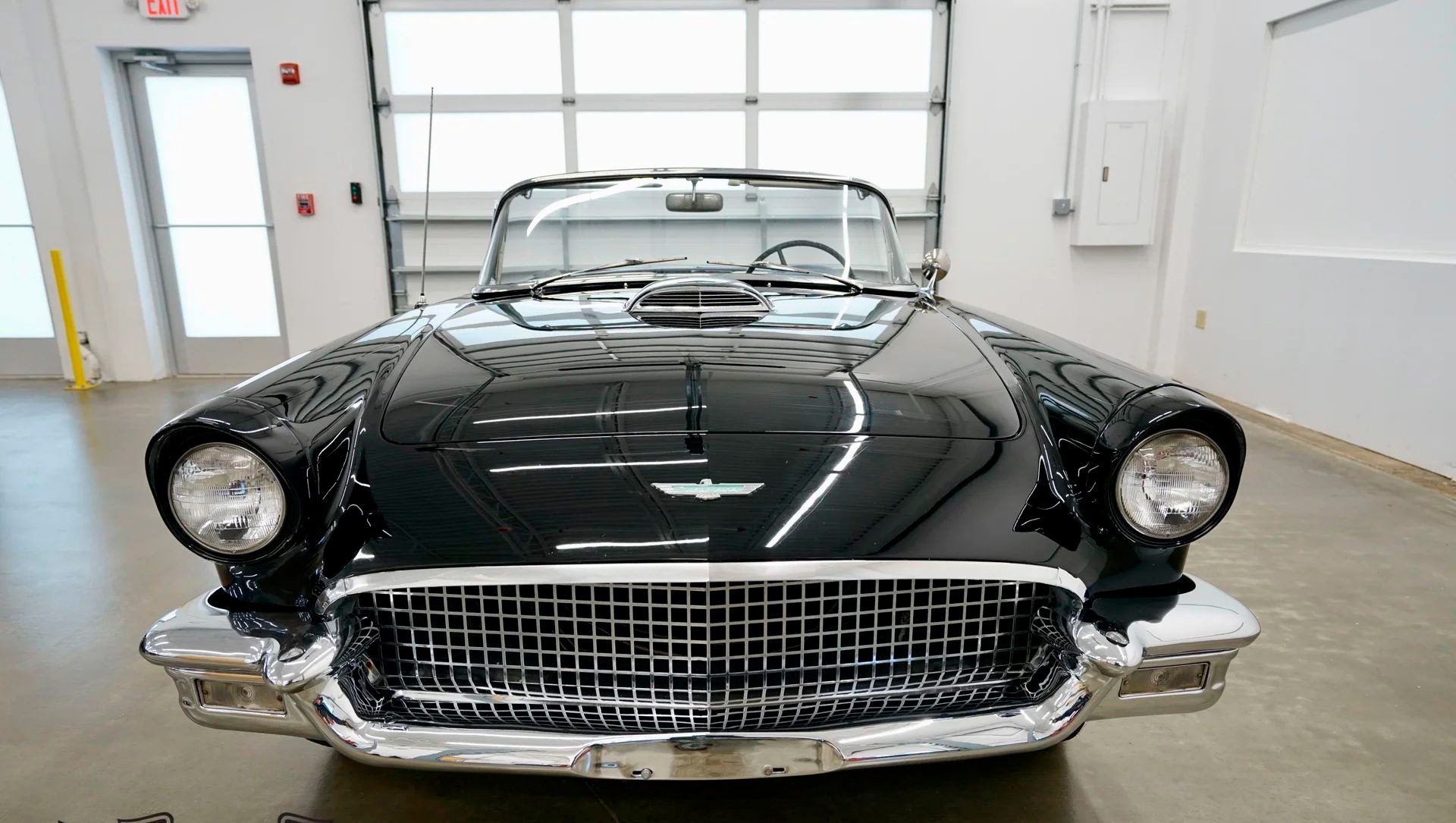 1957 Ford Thunderbird - Image 8