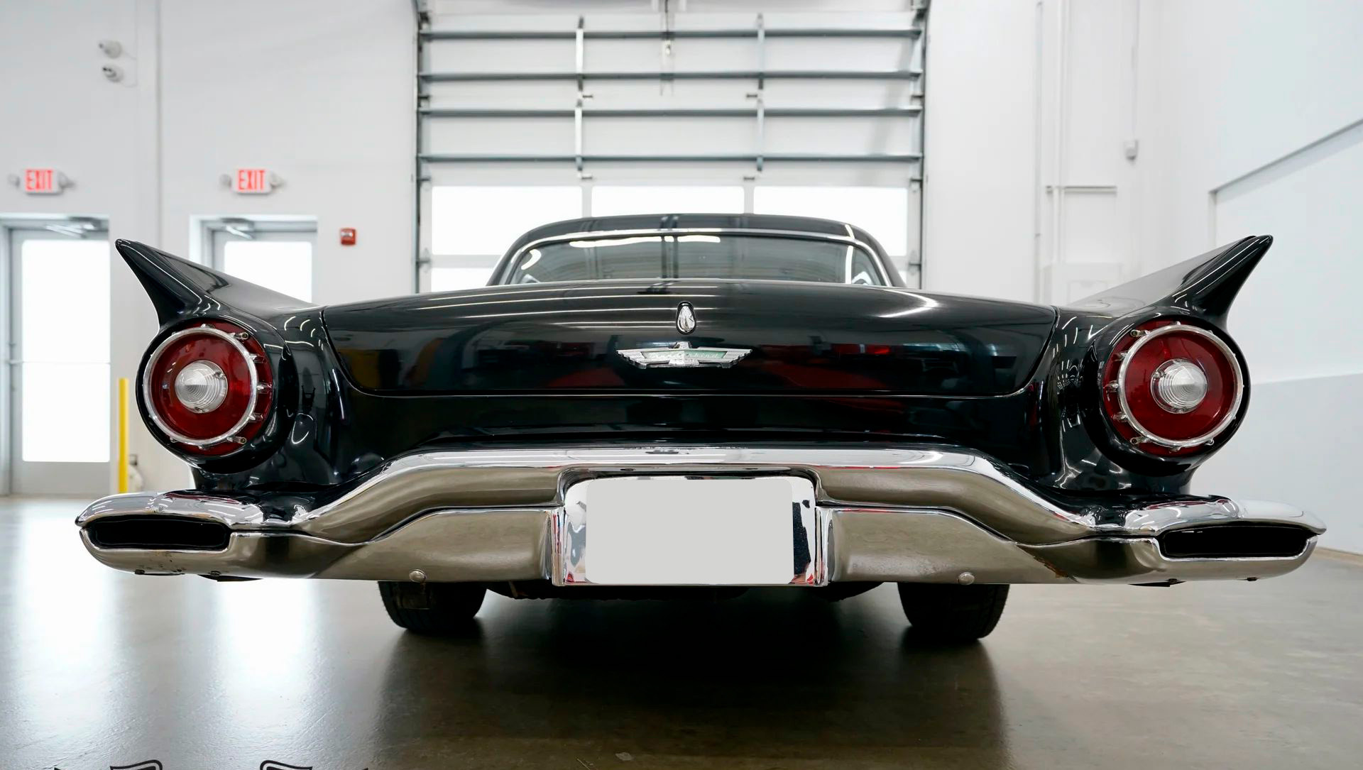 1957 Ford Thunderbird - Image 9