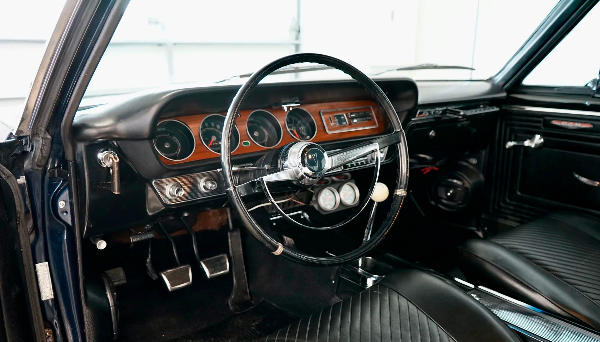 1965 Pontiac GTO - Image 11