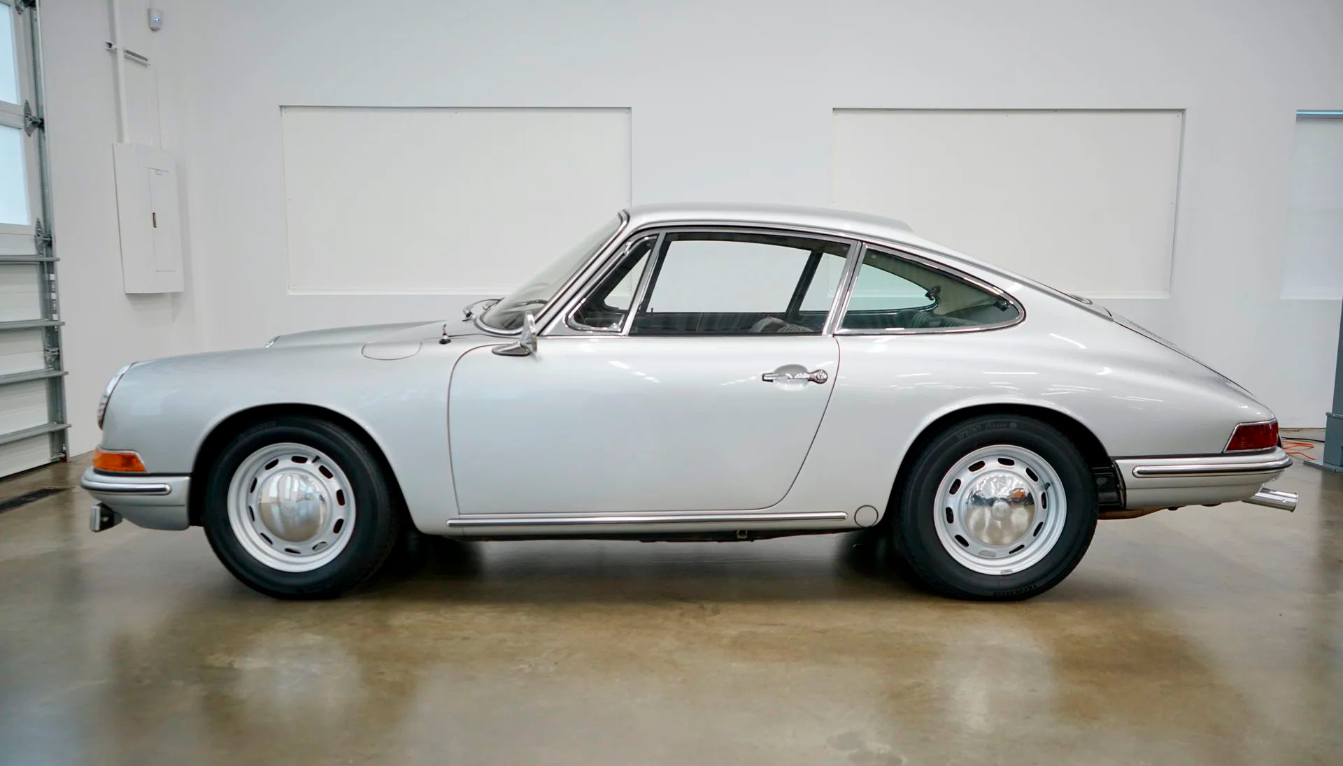 1966 Porsche 911 - Image 2